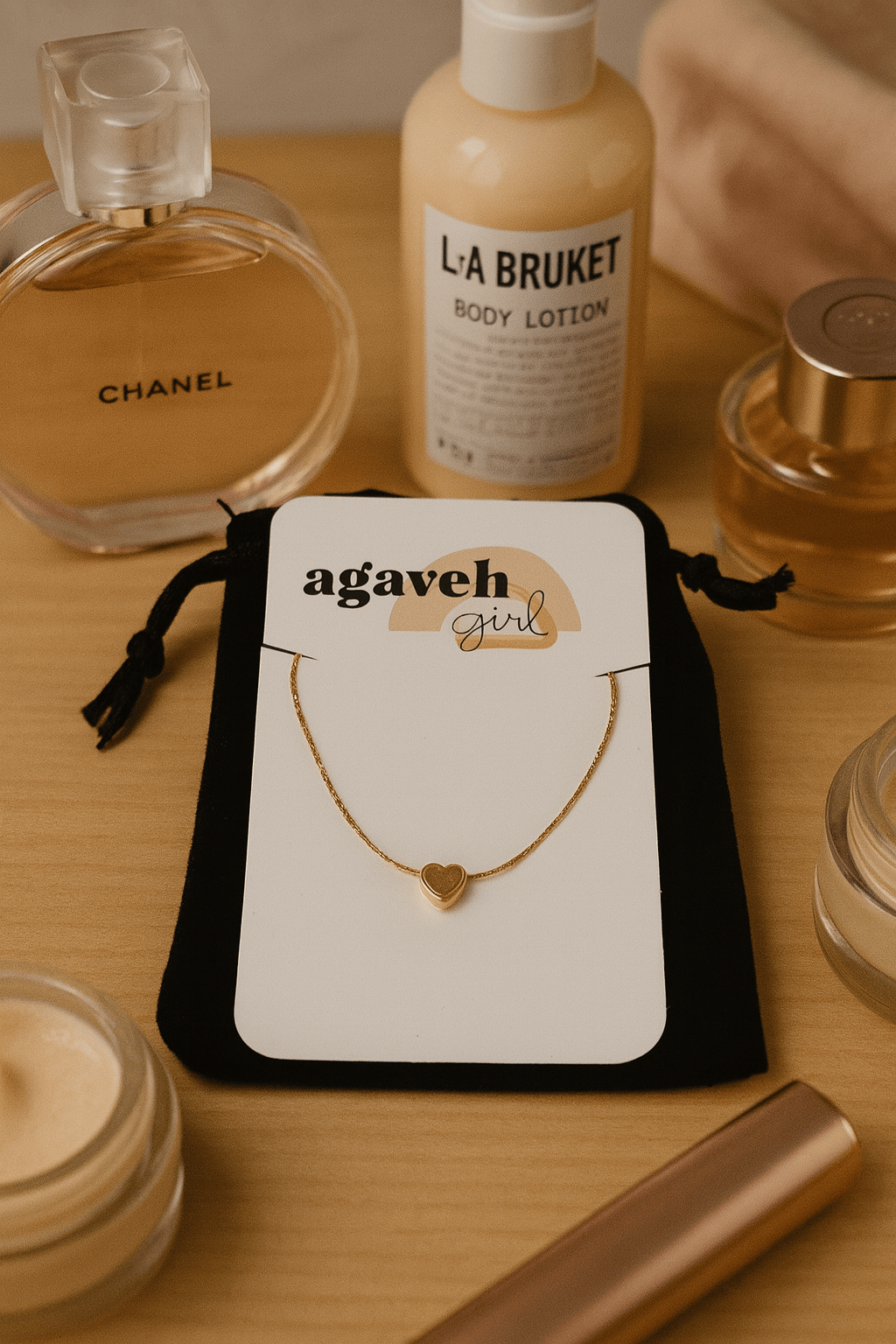 AGAVEH GIRL Boutique cadeaux Collier en or avec pendentif cœur or plein (un)