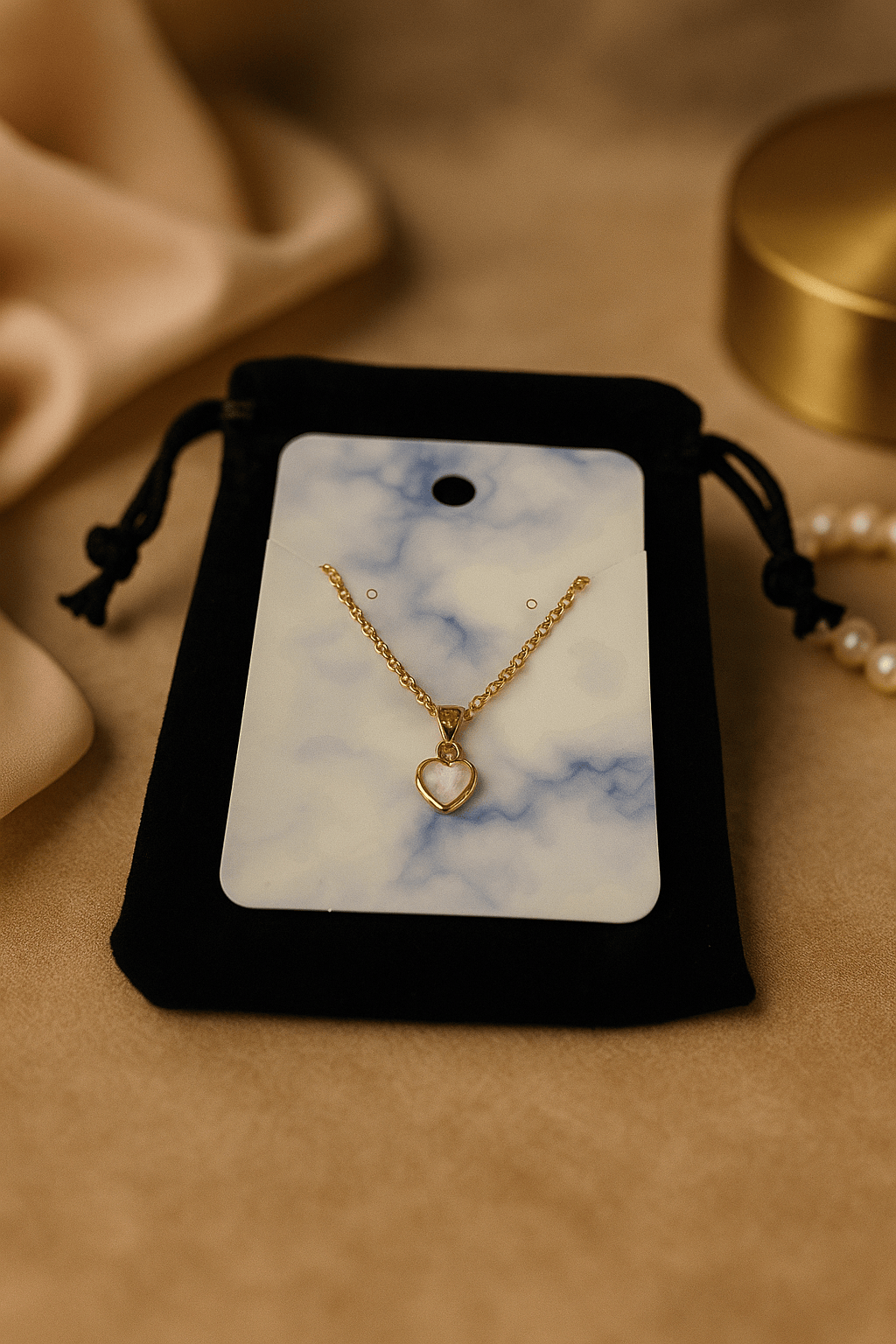 BOUTIQUE CADEAUX Boutique cadeaux Collier avec pendentif de cœur opale (1un)