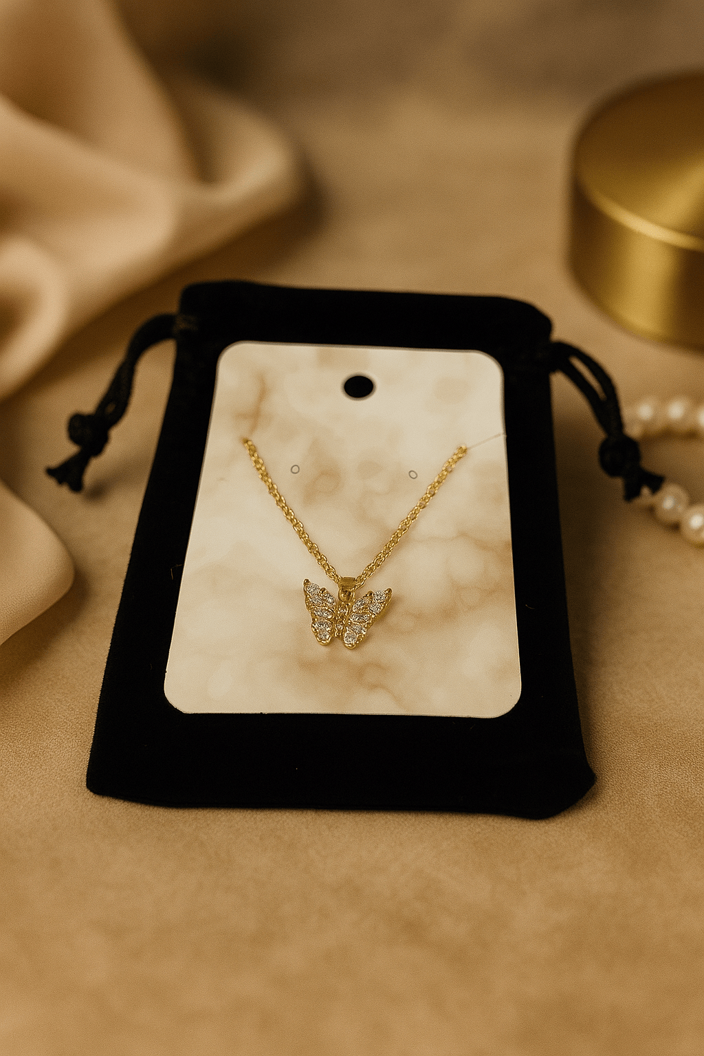 BOUTIQUE CADEAUX Boutique cadeaux Collier avec pendentif papillon crystal (1un)