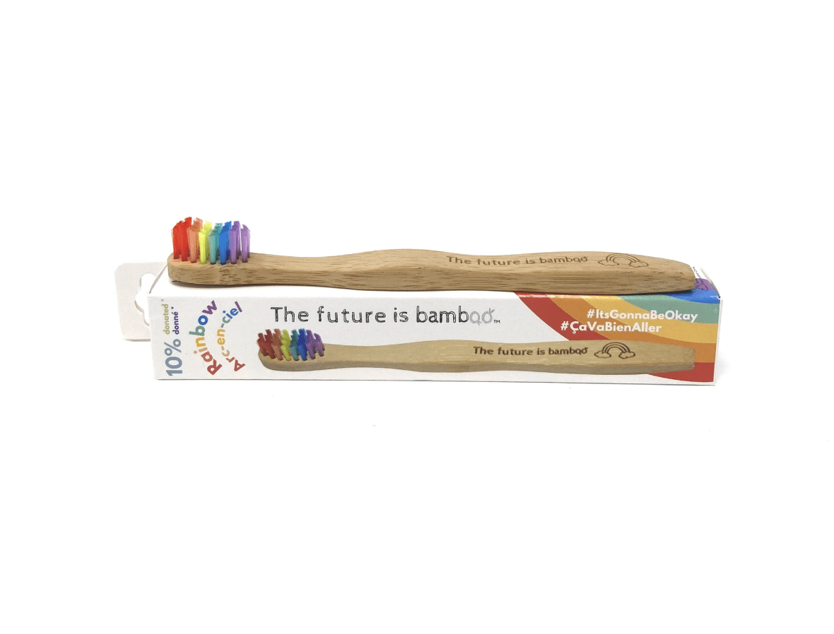 LE FUTUR EST BAMBOU Soins & Beauté Brosse à dent en bambou arc-en-ciel (enfant)  un